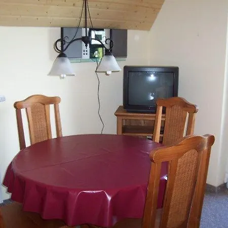 Apartment Zur-alten-schmiede-ii-wohnung-oben-ii *